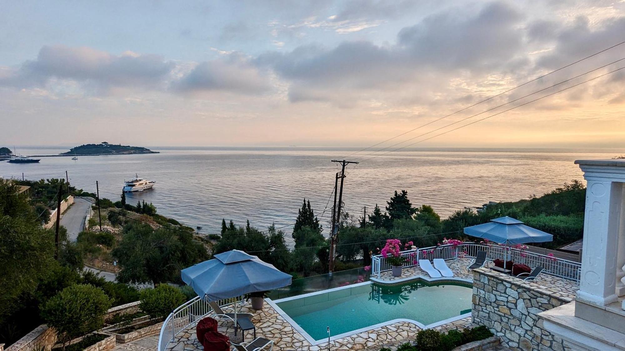 Villa Avgerini Paxos Ґайос Екстер'єр фото