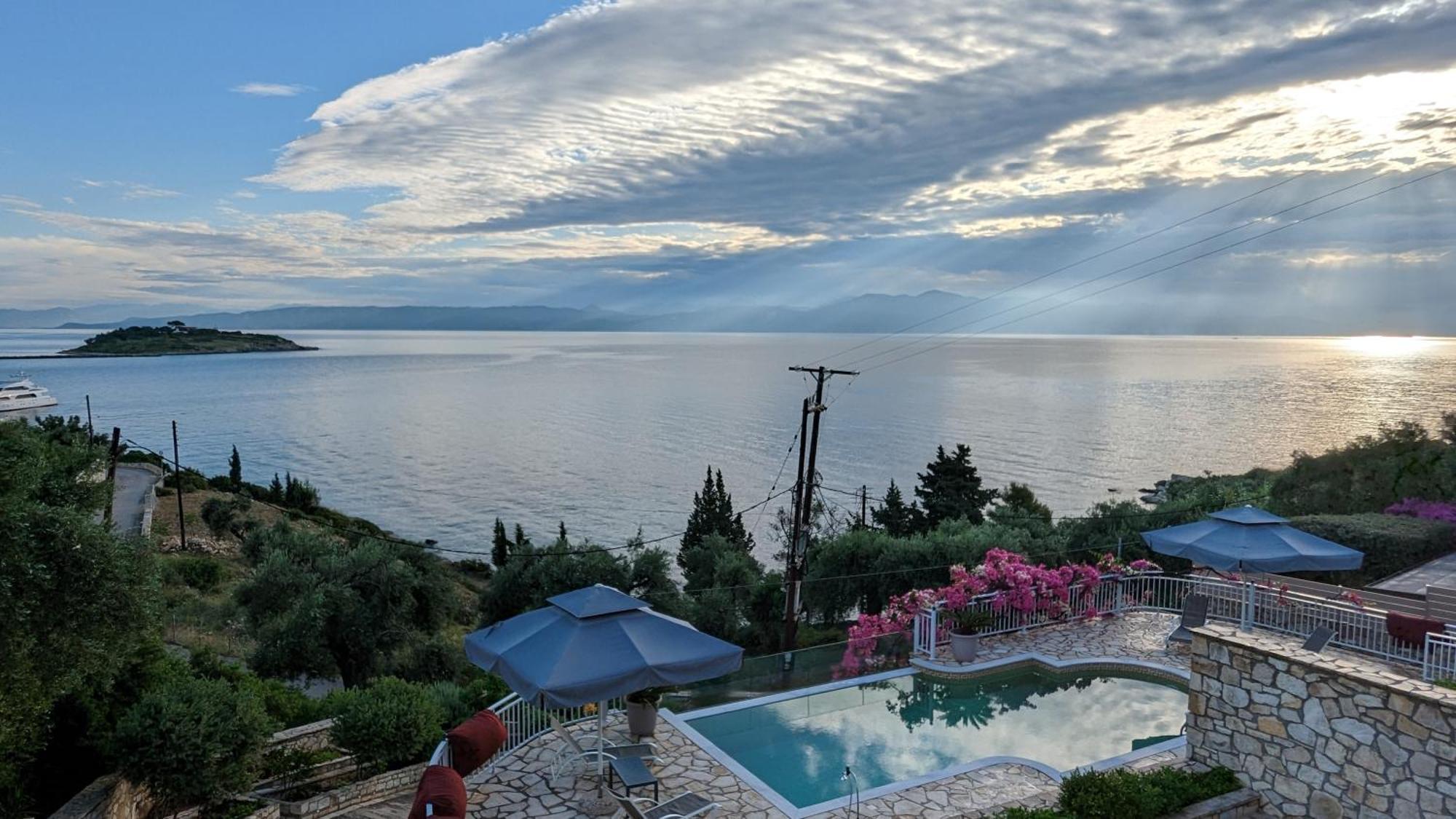 Villa Avgerini Paxos Ґайос Номер фото
