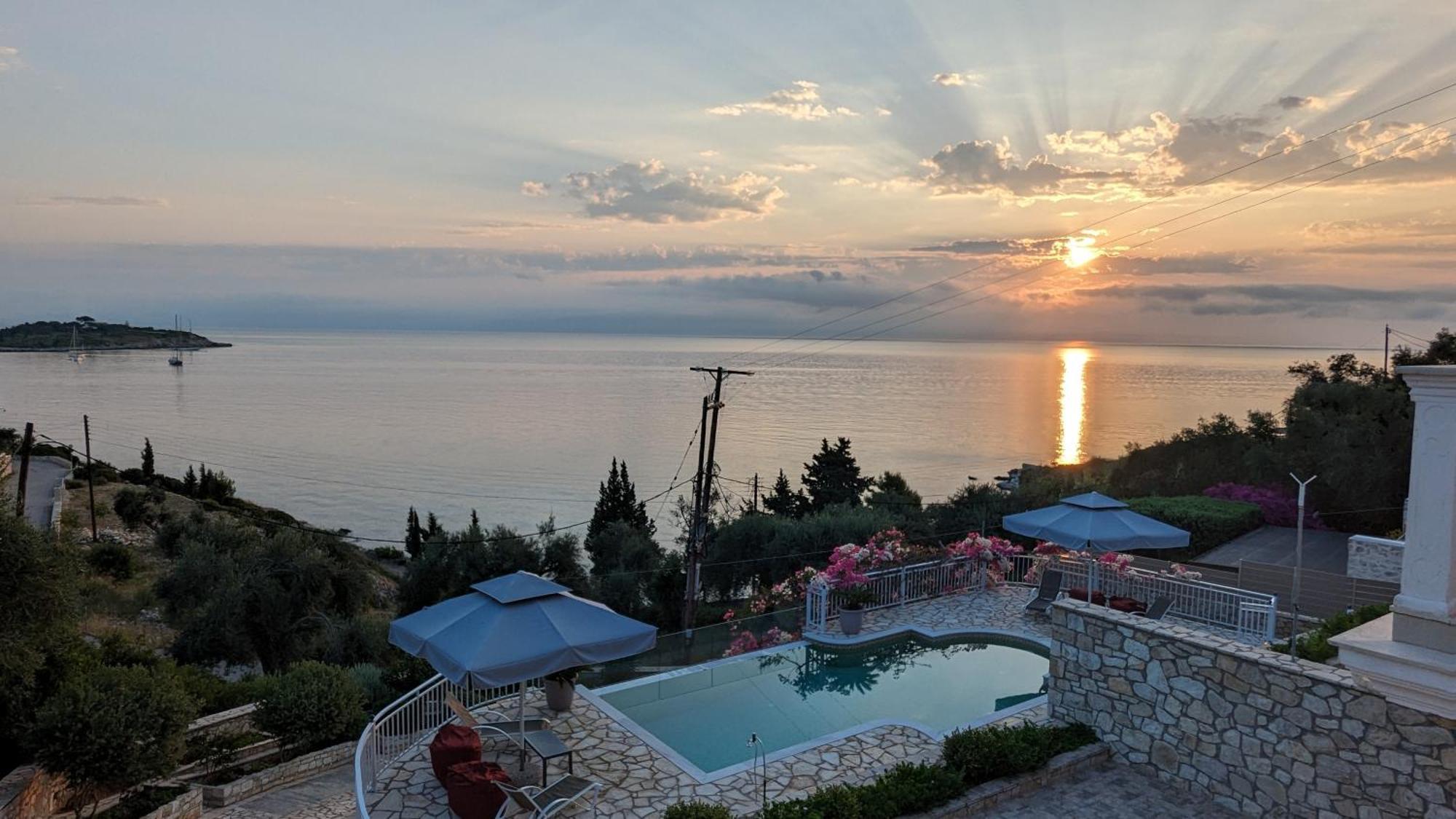 Villa Avgerini Paxos Ґайос Номер фото